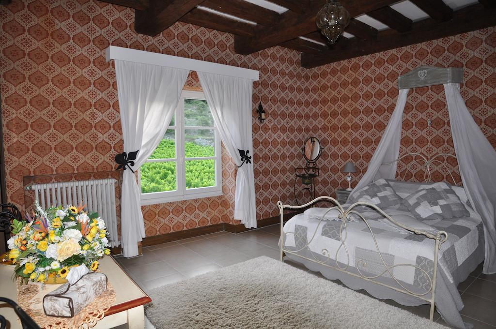 Willa Domaine Le Bourdet Saint-Sauveur-de-Cruzière Pokój zdjęcie